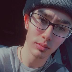 Meet your Posher, Dominick